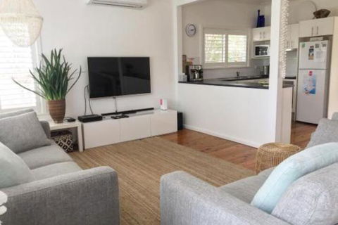 The Seaside Beachhouse Mollymook - Tourism Gold Coast 5