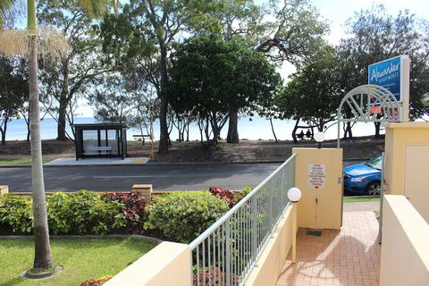 Alexander Beachfront Apartments - Tourism Gold Coast 1