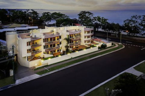 Alexander Beachfront Apartments - Tourism Gold Coast 0