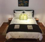 Smiths Lake House - Tourism Gold Coast