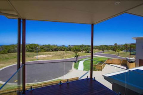 Agnes Sails - Tourism Gold Coast 1