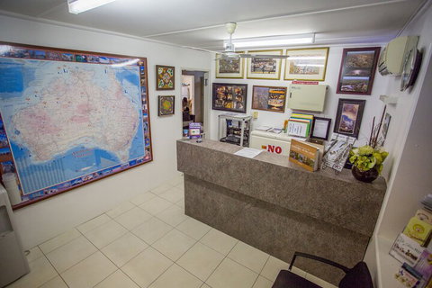 Fourth Avenue Motor Inn - Tourism Gold Coast 2