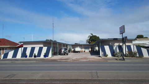 Kadina Village Motel - Tourism Gold Coast 2