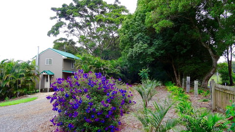 Maleny Luxury Cottages - Tourism Gold Coast 2