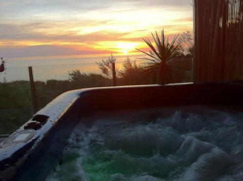 Award Winning Beach Front Retreat - Tourism Gold Coast 1