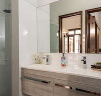 Fairway Manor Accommodation - Tourism Gold Coast