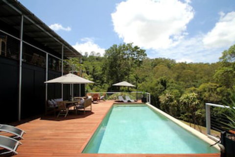 Phoenix Eumundi Bed & Breakfast - Tourism Gold Coast 0