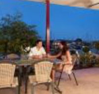 La Marina Waterfront Villa - Tourism Gold Coast