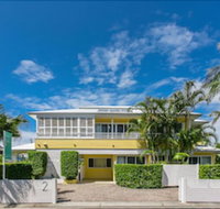 Byron Bathers - Tourism Gold Coast