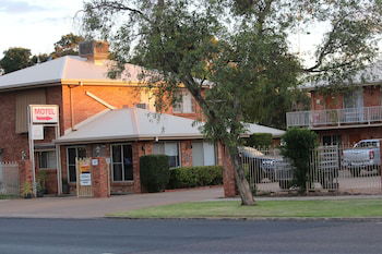 Red Cliffs Colonial Motor Lodge - Tourism Gold Coast 4