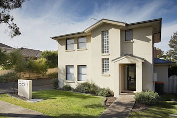 Charlestown Terrace - Tourism Gold Coast 1