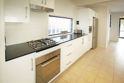 Charlestown Terrace - Tourism Gold Coast 5