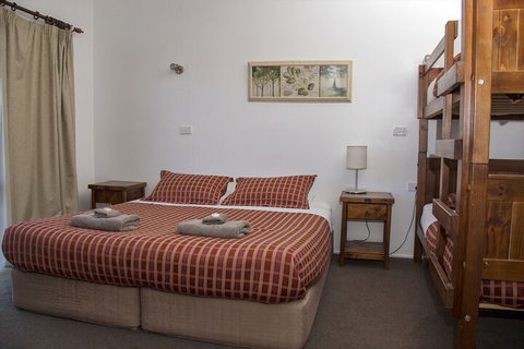 Delatite Apartments Timbertop & Fir - Gold Coast 6