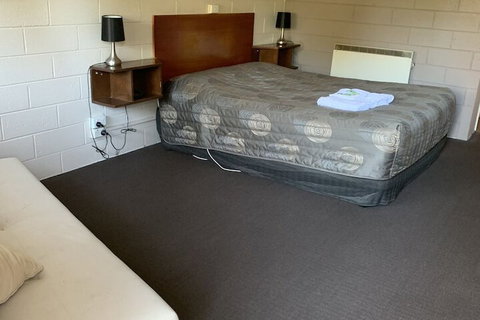 Tartan Motel - Tourism Gold Coast 7