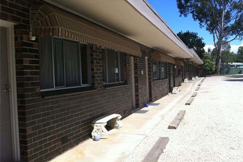 Tartan Motel - Tourism Gold Coast 1