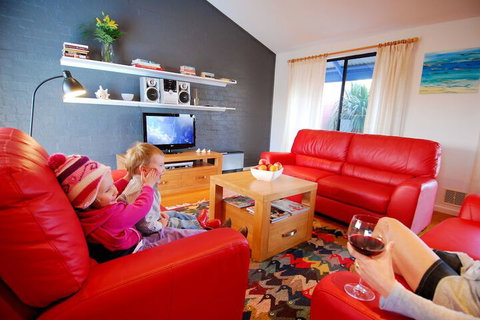 Esperance Island View Apartments - Tourism Gold Coast 2