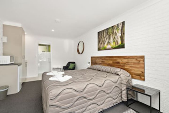 Beachmere QLD Tourism Gold Coast