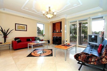 ABC Accommodation - Rosebud - Tourism Gold Coast 0