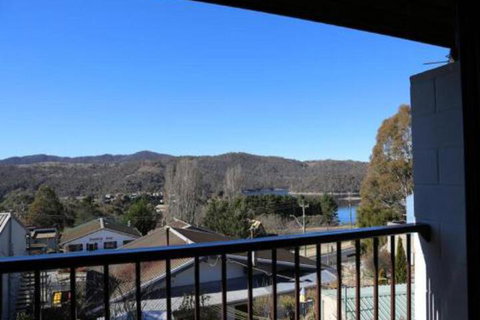 Balaton 4 - Gold Coast 0