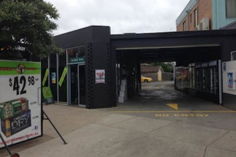 St Leonards Hotel - Tourism Gold Coast 1