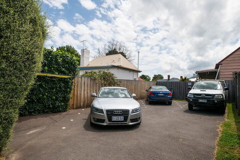 Battery Point Boutique Accommodation - Tourism Gold Coast 5