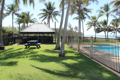 Sarina Beach Motel - Tourism Gold Coast 6