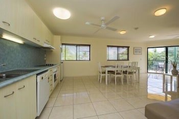 Magnetic Sunsets Resort - Tourism Gold Coast 6