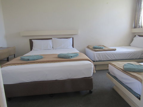Twin City Motor Inn - Tourism Gold Coast 6