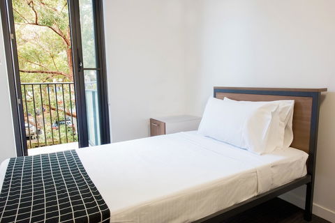 Racecourse Space Pop Up - Tourism Gold Coast 4