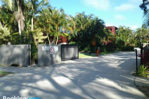 Asanti Agnes Water Surfing Beach - Gold Coast 2