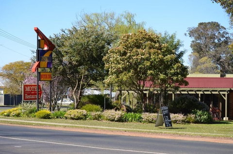 Manjimup Motor Inn - Tourism Gold Coast 3