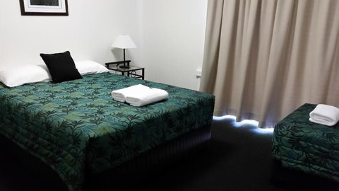 Port Denison Motor Inn - Tourism Gold Coast 5