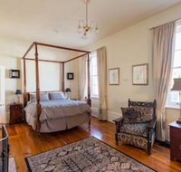 The Grand Old Duke - Tourism Gold Coast