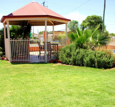 Roma Mid Town Motor Inn - Tourism Gold Coast 0