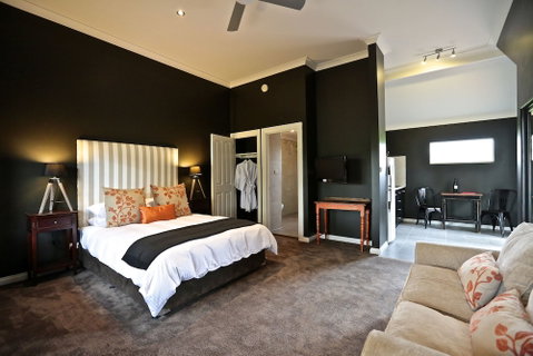 One Paddock Currency Creek Winery Villas - Tourism Gold Coast 3
