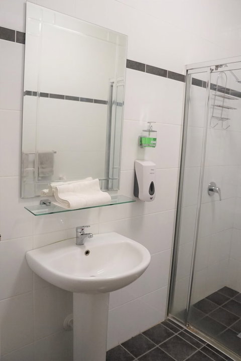 Wisemans Inn Hotel - Tourism Gold Coast 3