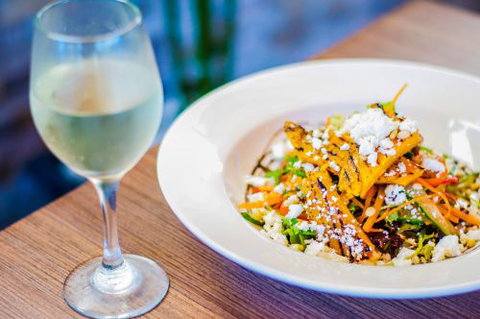 Wisdom Bar & Cafe - Tourism Gold Coast 0