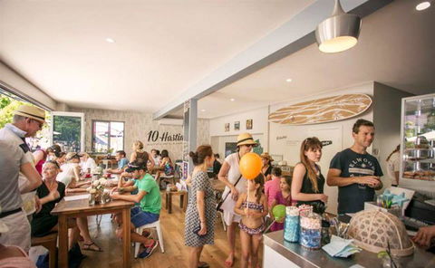 10 Hastings Street Cafe - Tourism Gold Coast 11