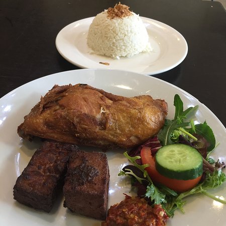 Bamboe Cafe & Restaurant - Tourism Gold Coast 0