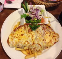 Lazy Moe's - Tourism Gold Coast