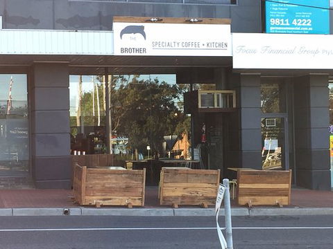 The Junior Brother Cafe - Tourism Gold Coast 0