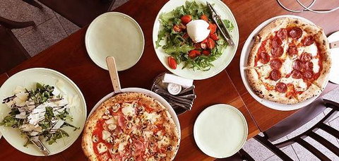 Wild Poppy Cafe - Tourism Gold Coast 4