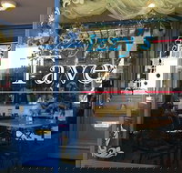 Izzys Tavern - Tourism Gold Coast