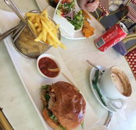 Supreme Bar and Restaurant - Tourism Gold Coast