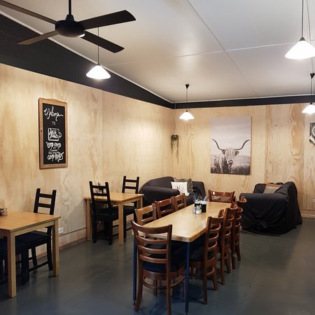 Meen Feedz - Tourism Gold Coast 0