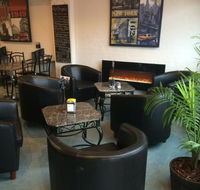 SKYES Cafe  Courtyard - Tourism Gold Coast