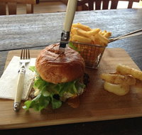 Doc Yarrum Cafe - Tourism Gold Coast