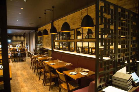 Annata - Tourism Gold Coast 0