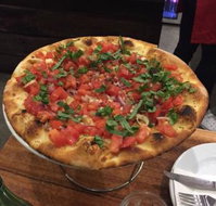 Fratelli's Wood Fired Pizza - Tourism Gold Coast