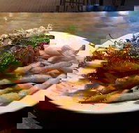 Swill 'N' Grill - Tourism Gold Coast